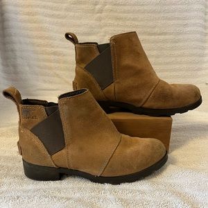 Sorel Emelie Chelsea leather ankle boot